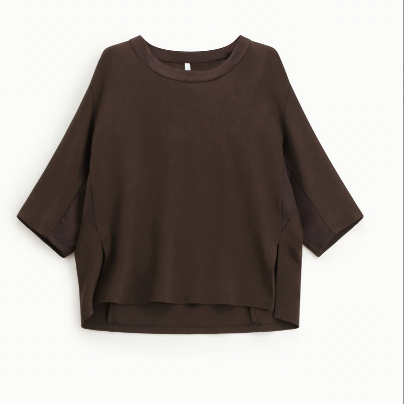 Jerseyshirt mit seitlichem Ledereinsatz