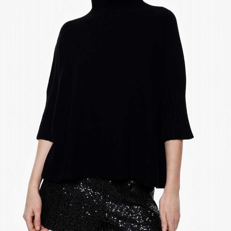 Weicher Pullover mit geripptem Stehkragen