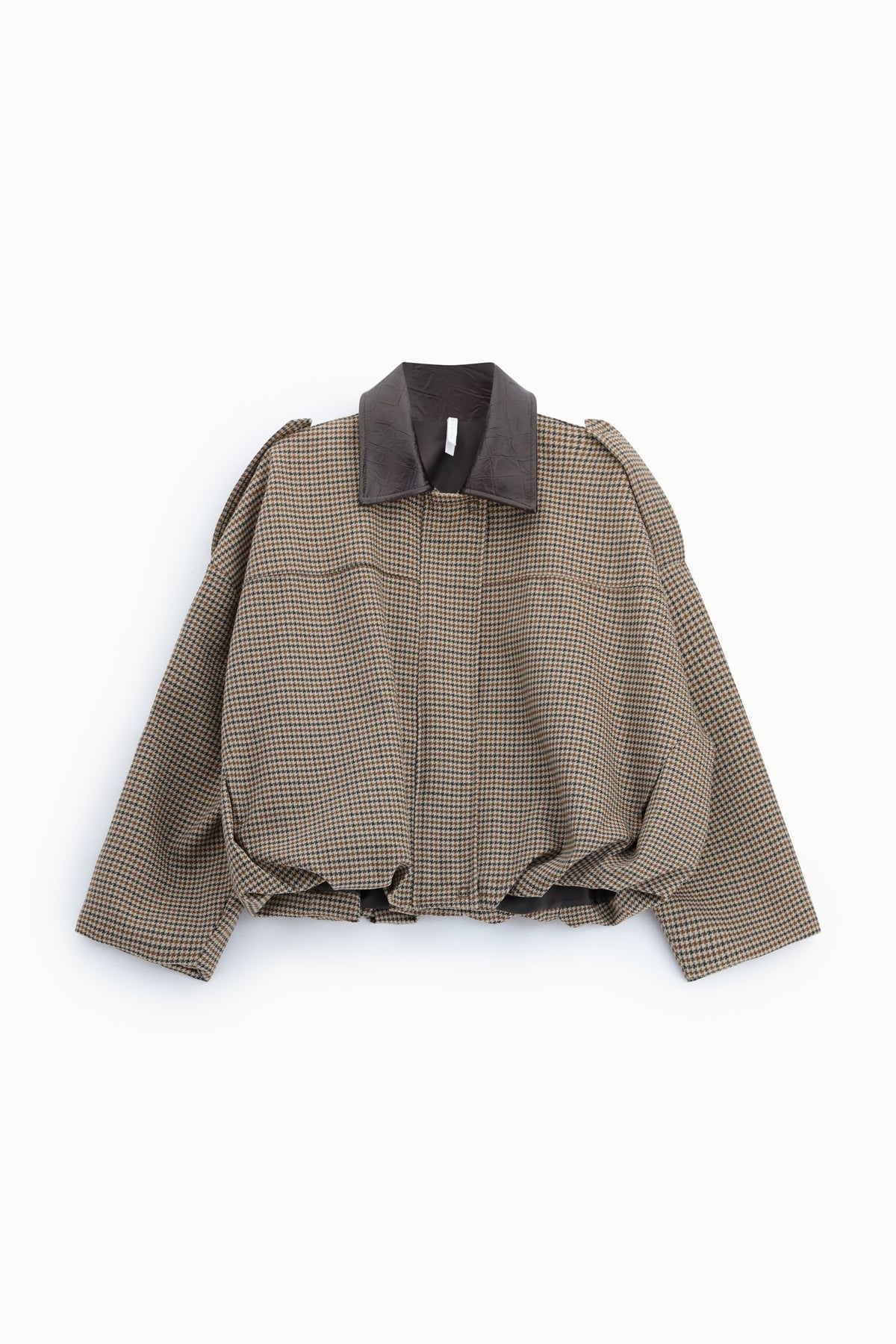 Hahnentritt Jacke Damen, Hahnentritt Kurzjacke, Kurzjacke Damen, Jacke mit Lederoptik-Kragen, Lederoptik Jacke Damen, Cropped Jacke Damen, Oversized Kurzjacke, elegante Damenjacke, Hahnentritt Damenmode, italienische Mode, Boutique C5