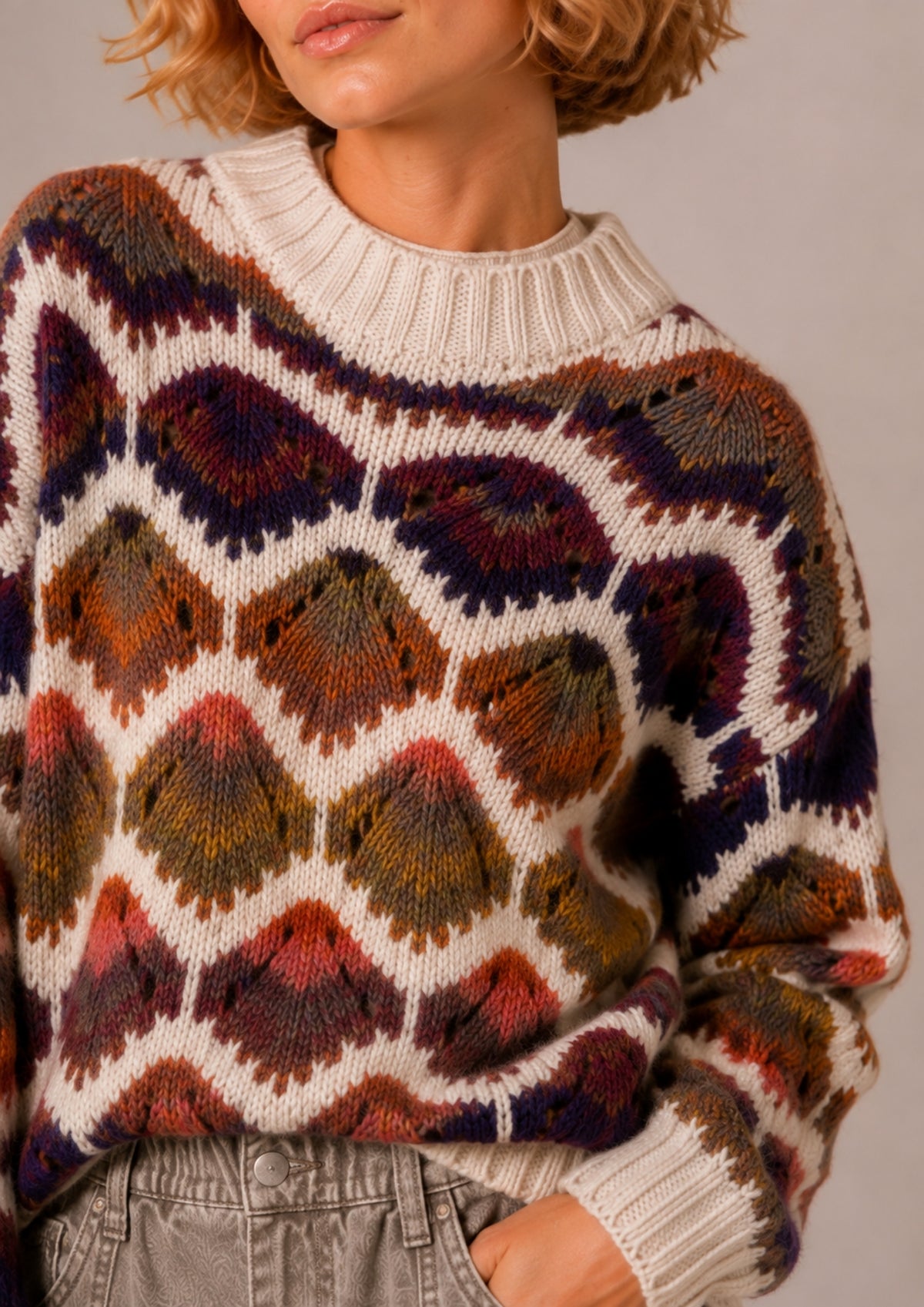 Strickpullover Rombi mit mehrfarbigem Rautenmuster und Rundhalsausschnitt