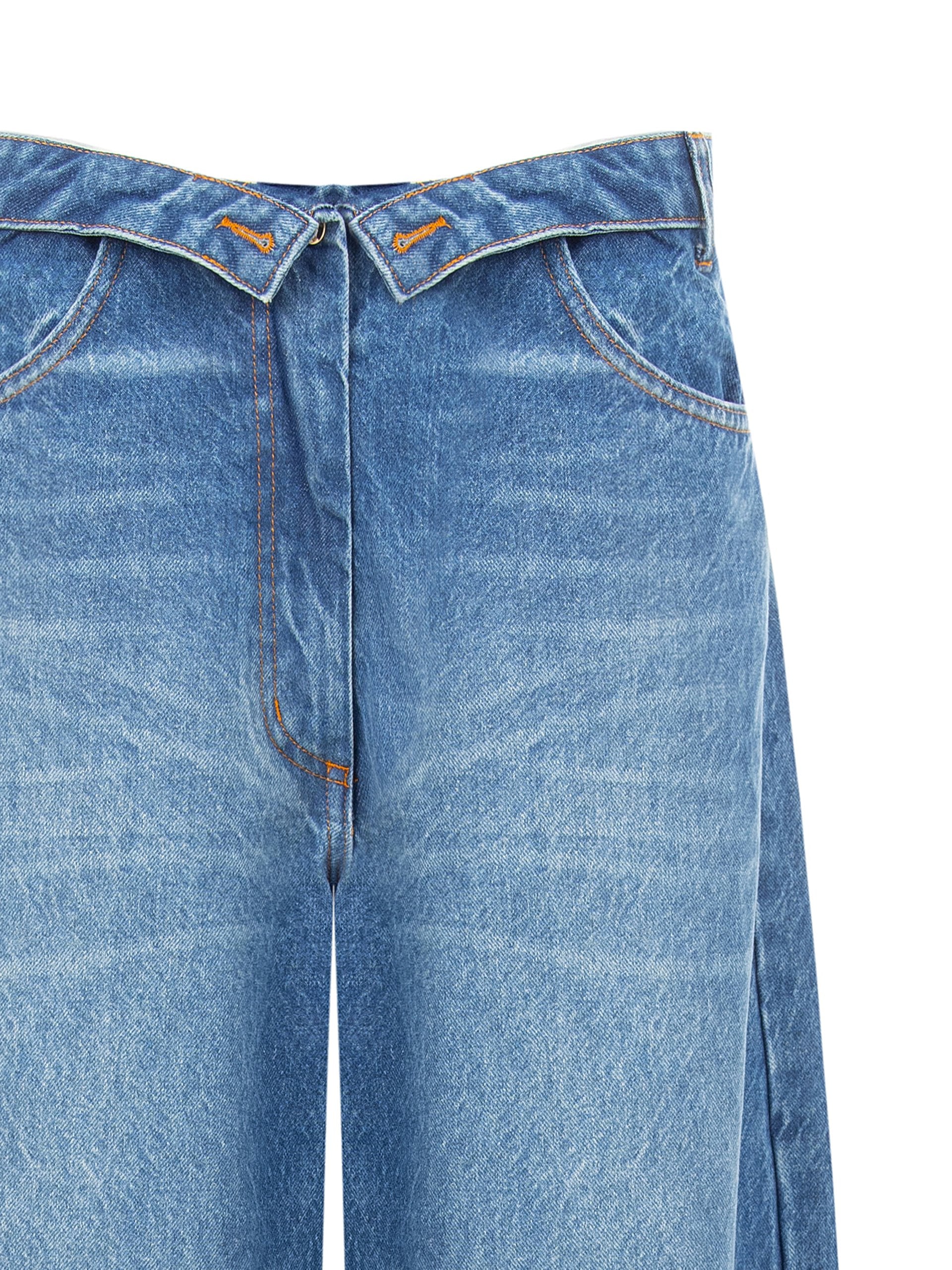 Damenjeans im Mom Fit mit niedrigem Bund und weitem Bein aus 100 % recycelter Baumwolle