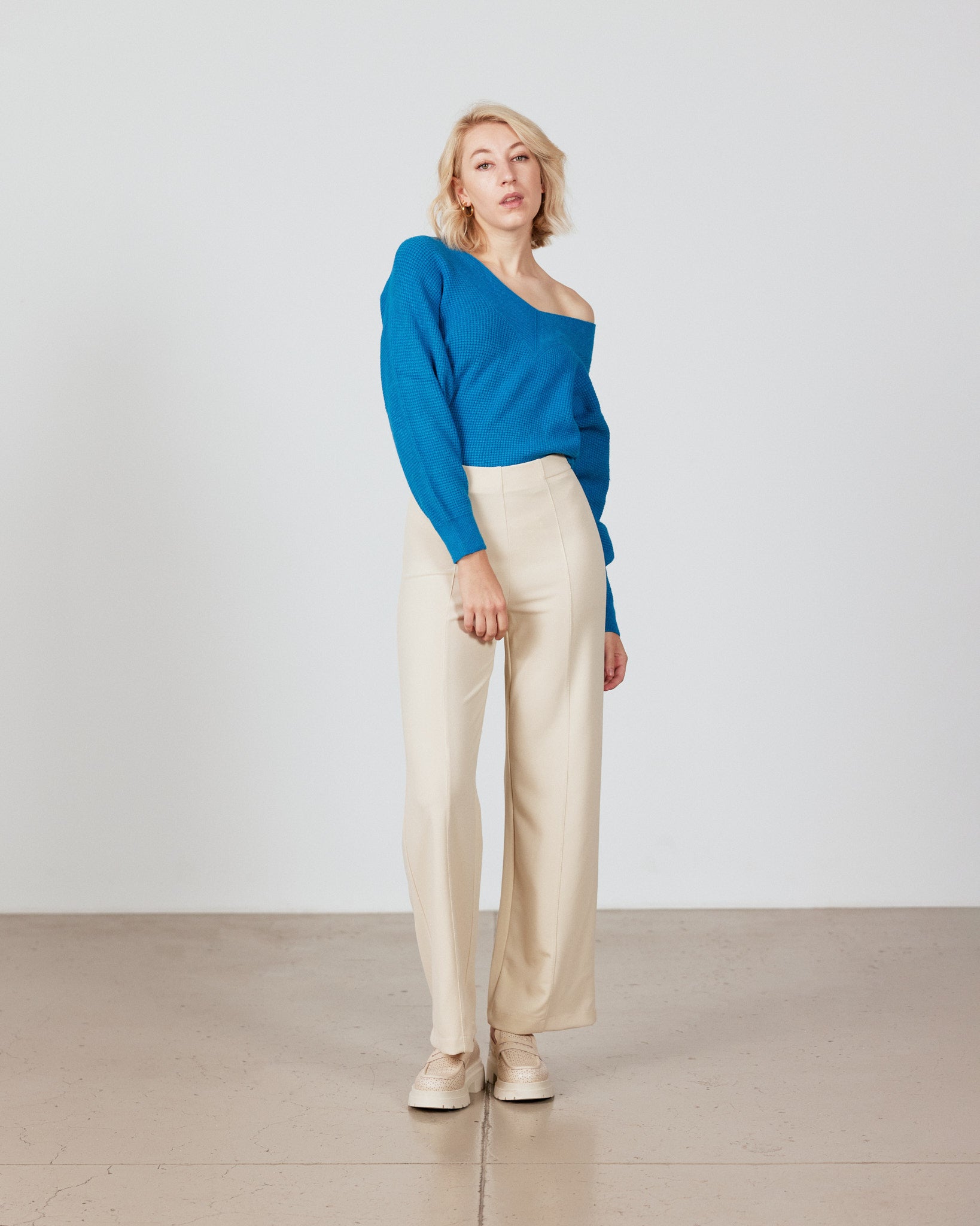 C5Rinascimento-rinascimento-madeinitaly-fashion-trendstore-trend-boutique-salzburg-blazer-kleid-hose-neu-neuekollektion-mode-kauflokal-kombi-strick-outfit